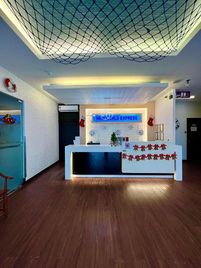 New World Express Motel Bintulu Exterior photo