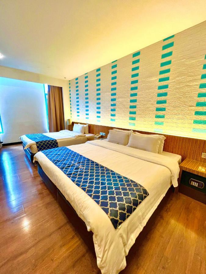 New World Express Motel Bintulu Exterior photo